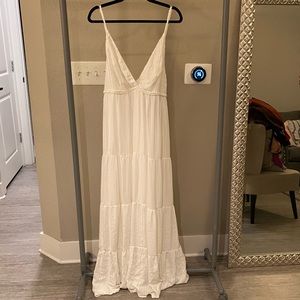 White maxi summer dress